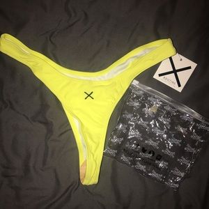 BOUTINELA CHIC 80’s BOTTOMS IN BUTTER YELLOW